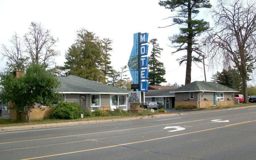 Forest Lake Motel Grand Rapids Buitenkant foto